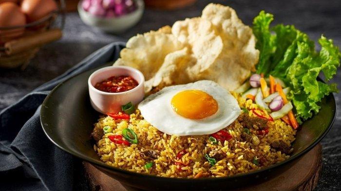 Nasi Goreng 'Mas Udin': Rasa yang Menghantarkan Kenangan di Jantung Cilacap